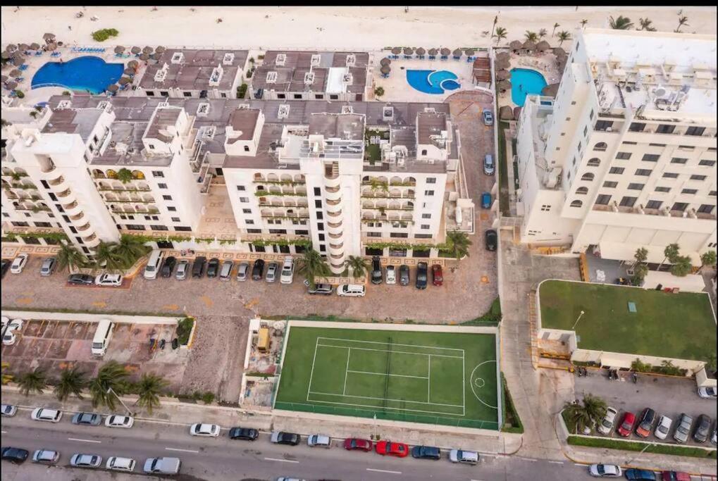 Amazing Beachfront Apartment Cancún Extérieur photo