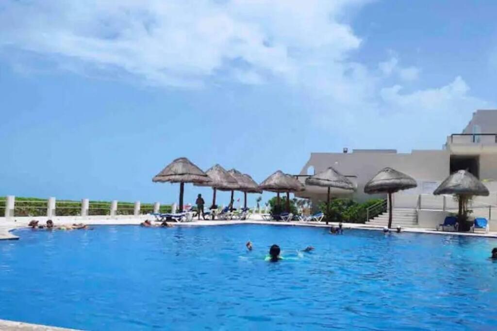 Amazing Beachfront Apartment Cancún Extérieur photo