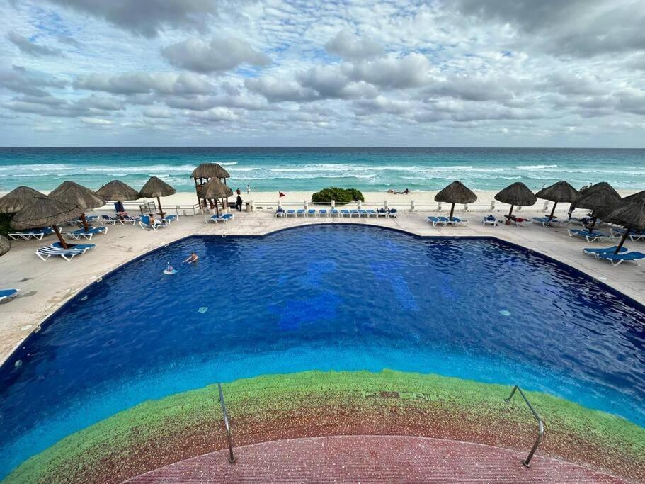 Amazing Beachfront Apartment Cancún Extérieur photo