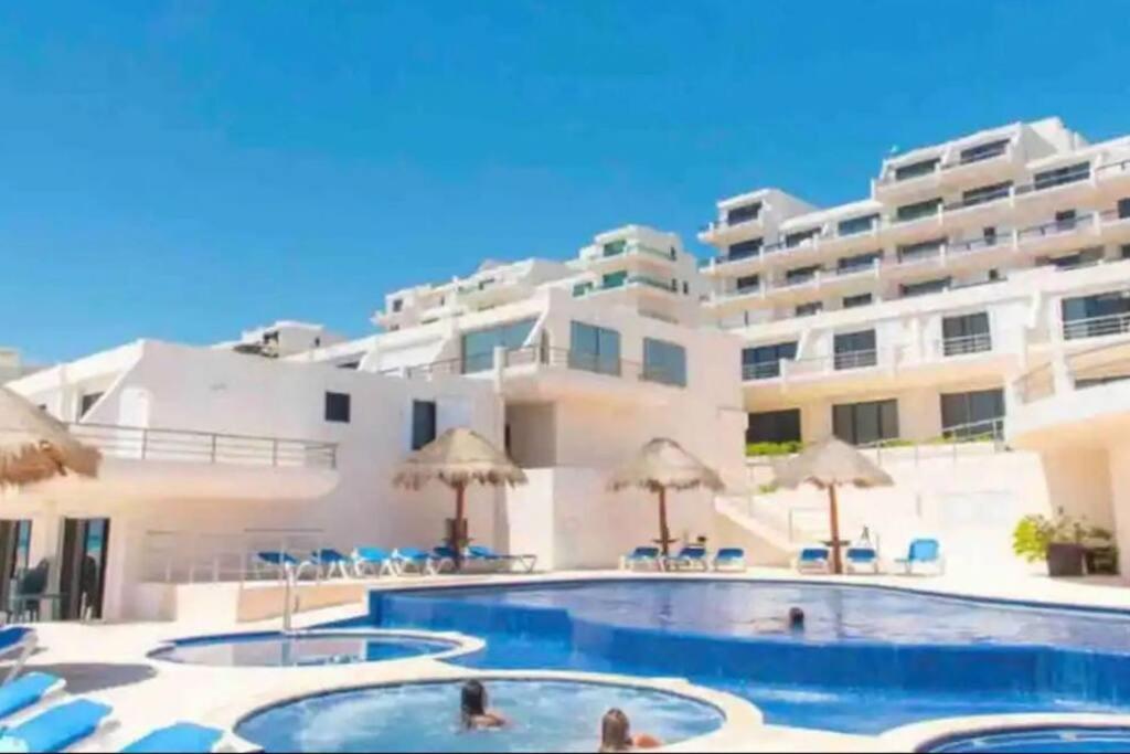 Amazing Beachfront Apartment Cancún Extérieur photo